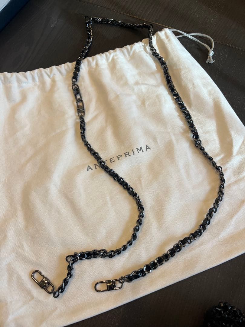 アンテプリマ　ビーズ装飾 ブラックパーティーバッグ