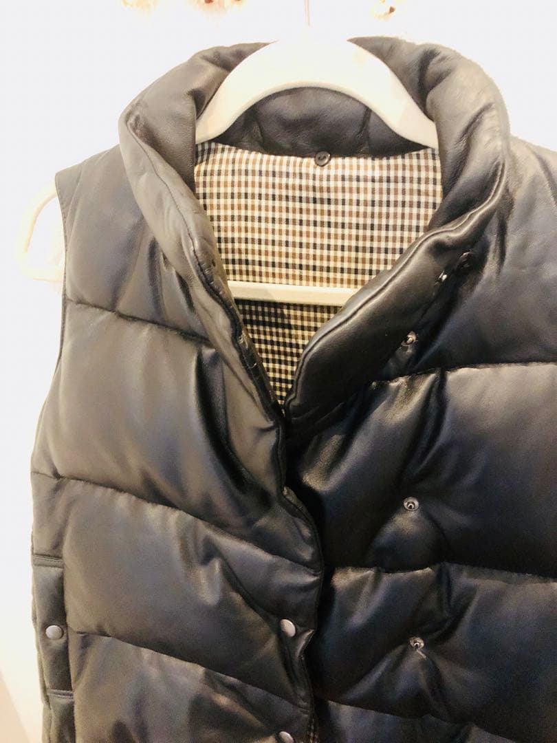 定価14万程　羊革　ダウンベスト　フード取外し可能