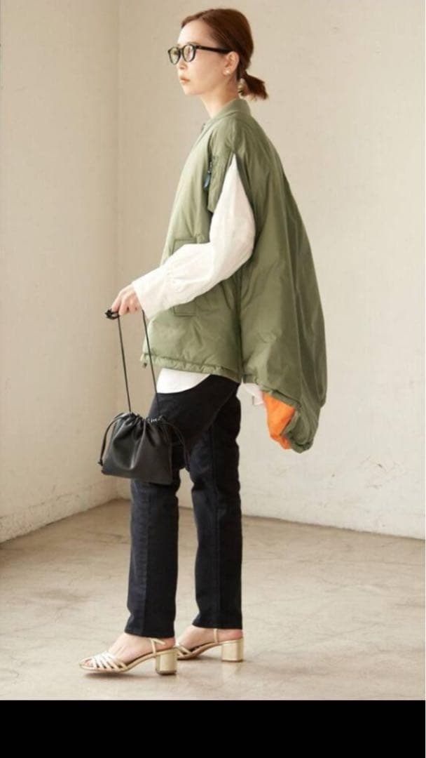 【美品】ELE STOLYOF/ Victoria Down MA-1