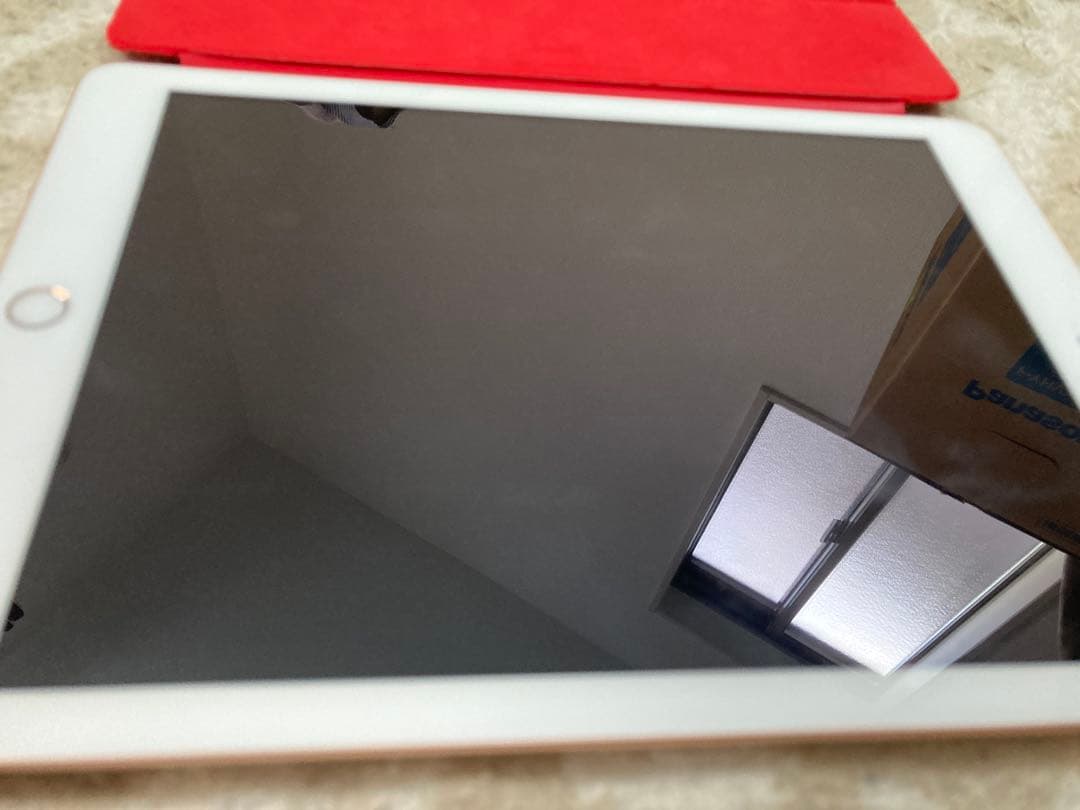 ち*ー様 Apple iPad (第６世代) Wi-Fi 32GB