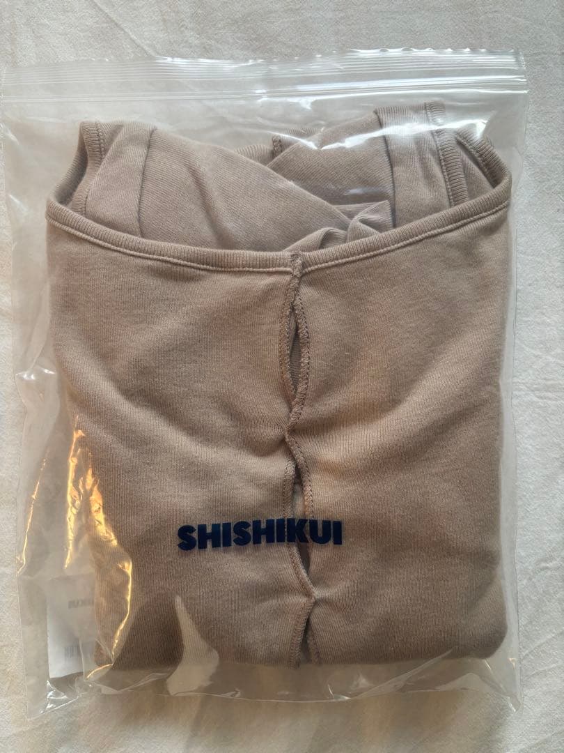 シシクイ　hole s long beige