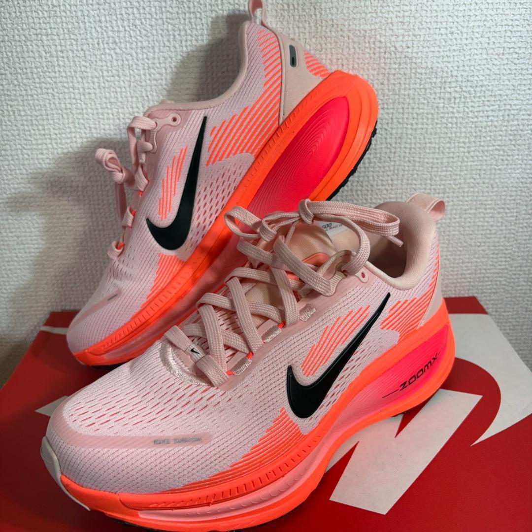 靴 23.5cm Nike Women's Vomero 18 HM6804-600