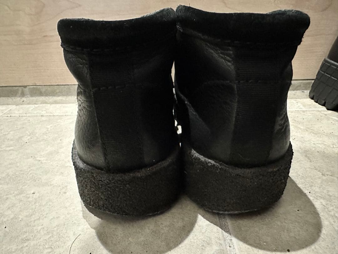 クラークス オリジナルズ ワラビー ブーツ シボ革 ブラック