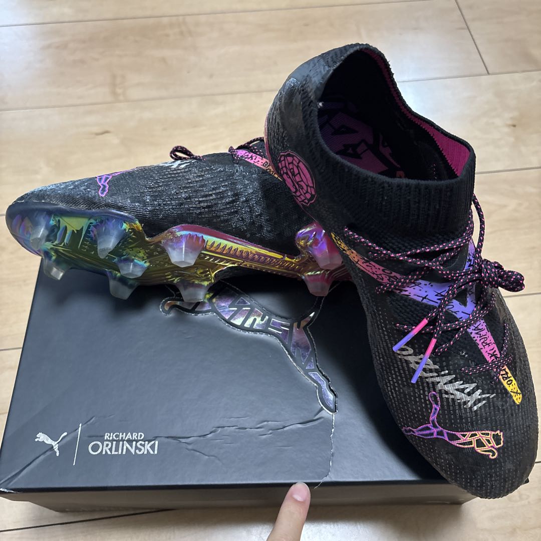 グラフィティデザイン サッカーシューズ