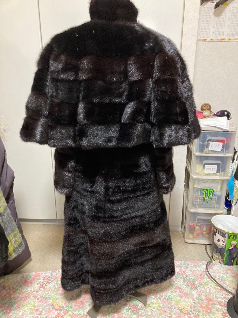 ニナリッチ　ケープ付きミンクファーコート