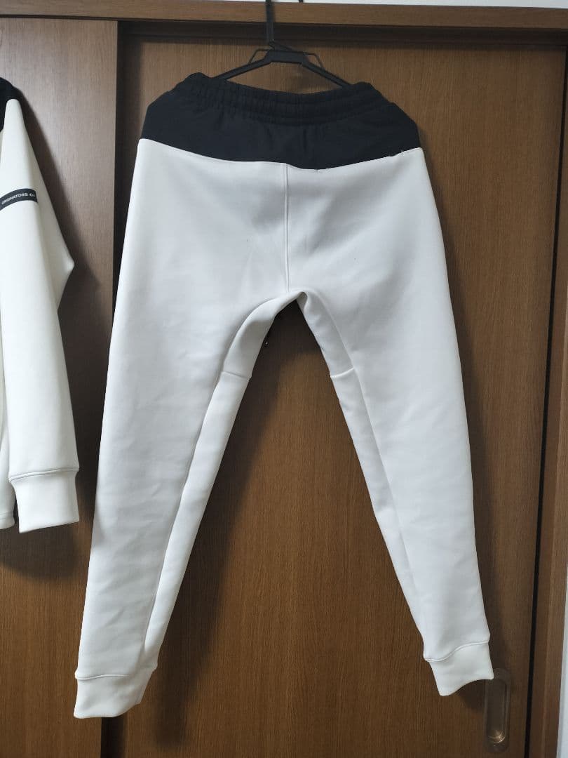 UNDER ARMOURのUAハイブリッド ニットジャケット上下　新庄監督モデル