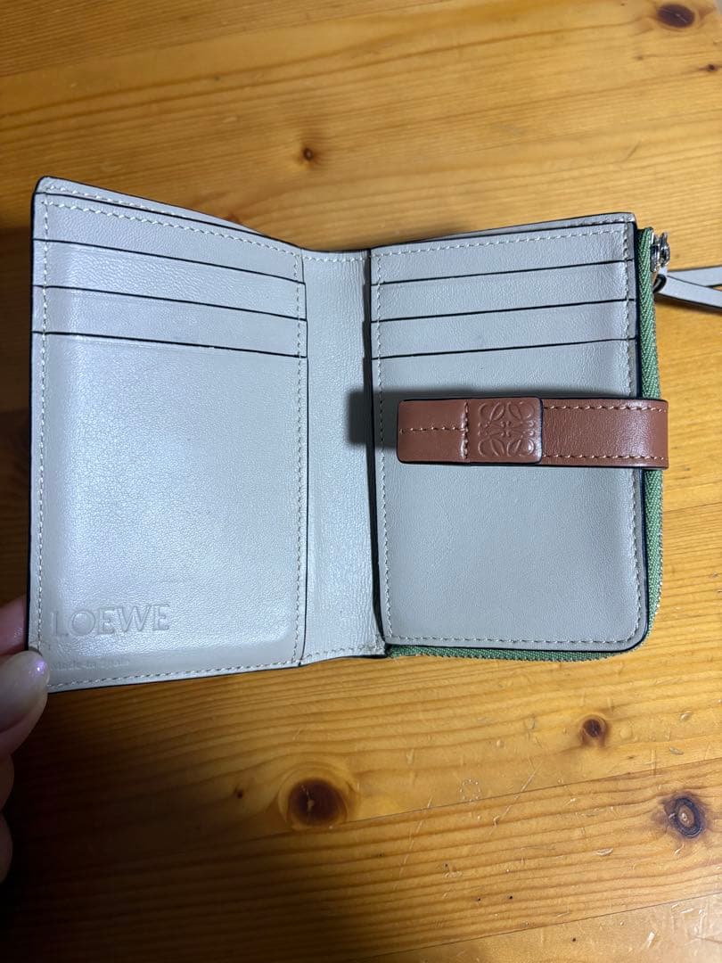 【美品】LOEWE 二つ折り財布 スリムジップバイフォールドウォレット