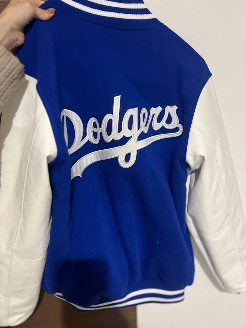MLBW-035 LOS ANGELES DODGERS リバーシブルジャケット