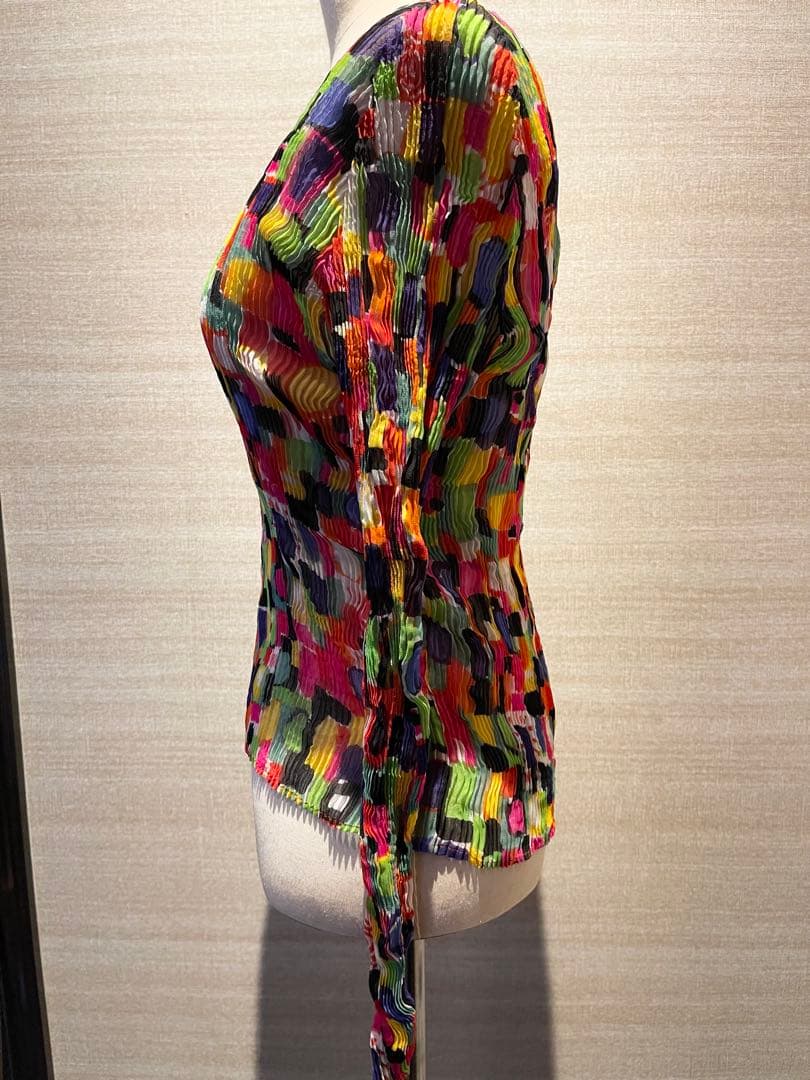 値下げ！ISSEY MIYAKE プリーツプリーズ