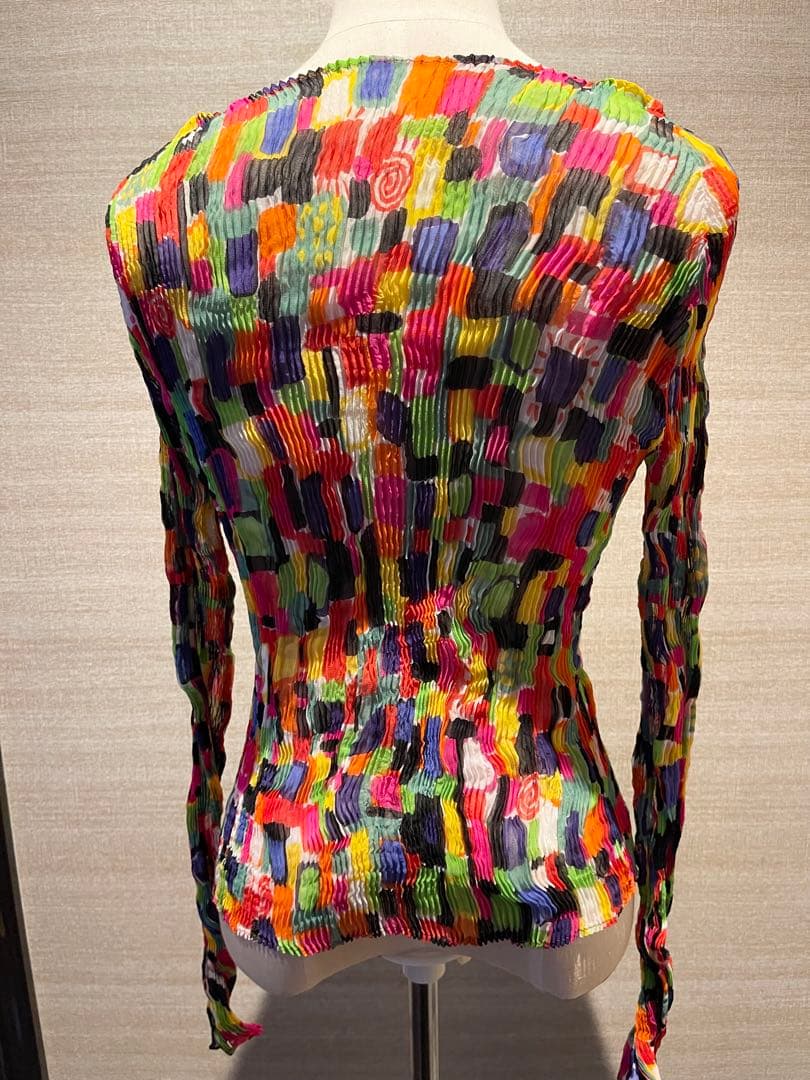 値下げ！ISSEY MIYAKE プリーツプリーズ