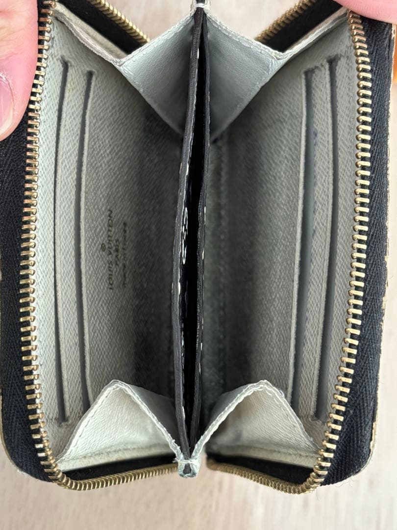 Louis Vuitton ゼブラ柄 ケース　ルイ・ヴィトン