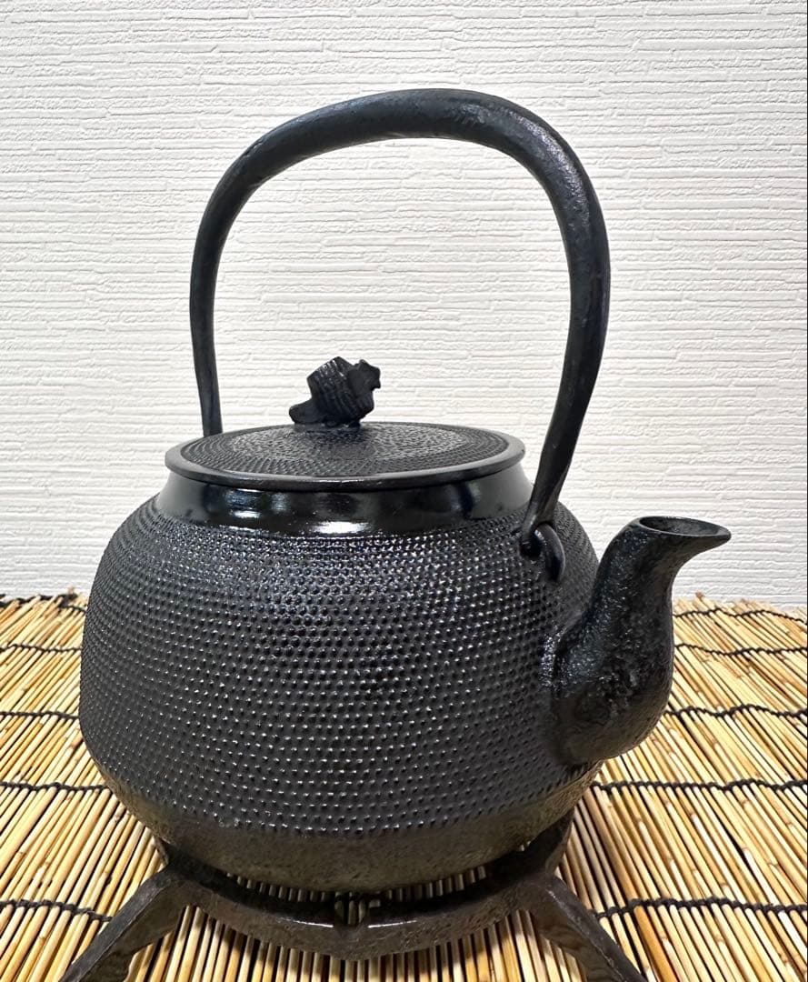 未使用品、タグ付　南部三厳堂造　１８型アラレ　ぴーまん様　売約済み