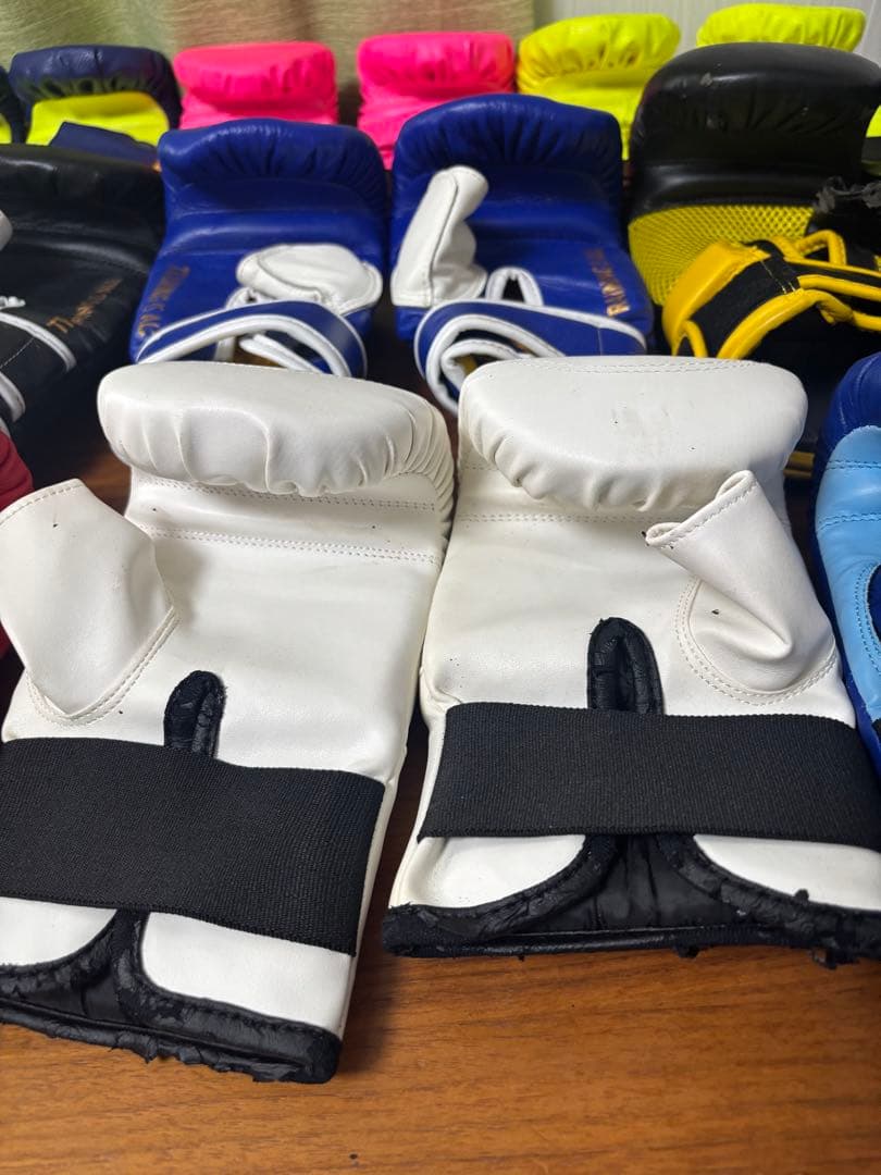 12個セット　BODYMAKER ボディメイカー　ボクシンググローブ