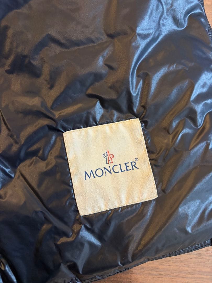 ★MONCLER モンクレール 人気 GUI 超軽量 ライトダウンベスト