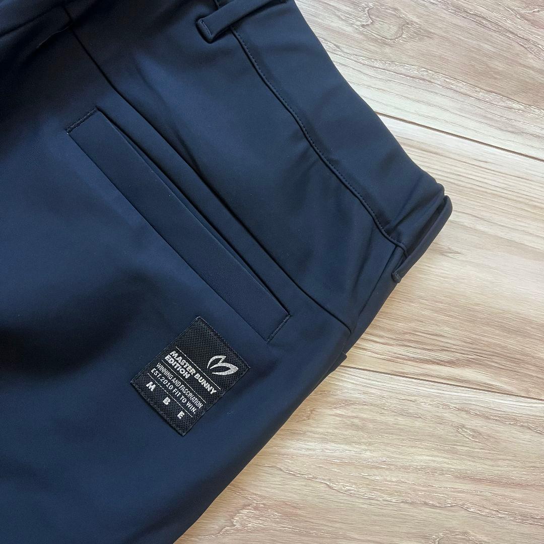 マスターバニーエディション　裾ロゴ　ナイロンパンツ　ゴルフパンツ　メンズ　黒　4