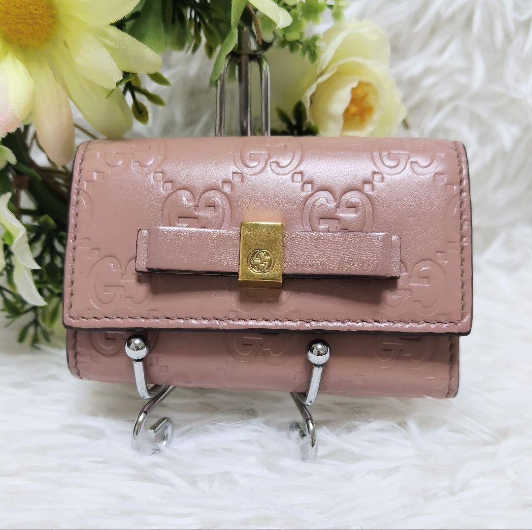 美品✨グッチ♡6連キーケース　シマレザー ボウイリボン　ゴールド金具くすみピンク