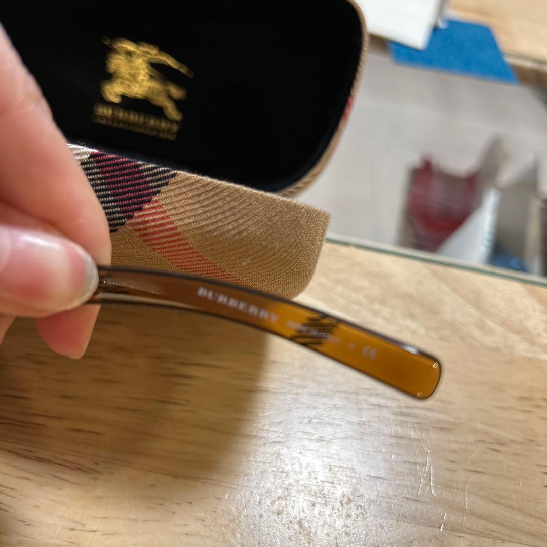 Burberry ブラウン サングラス ケース付き