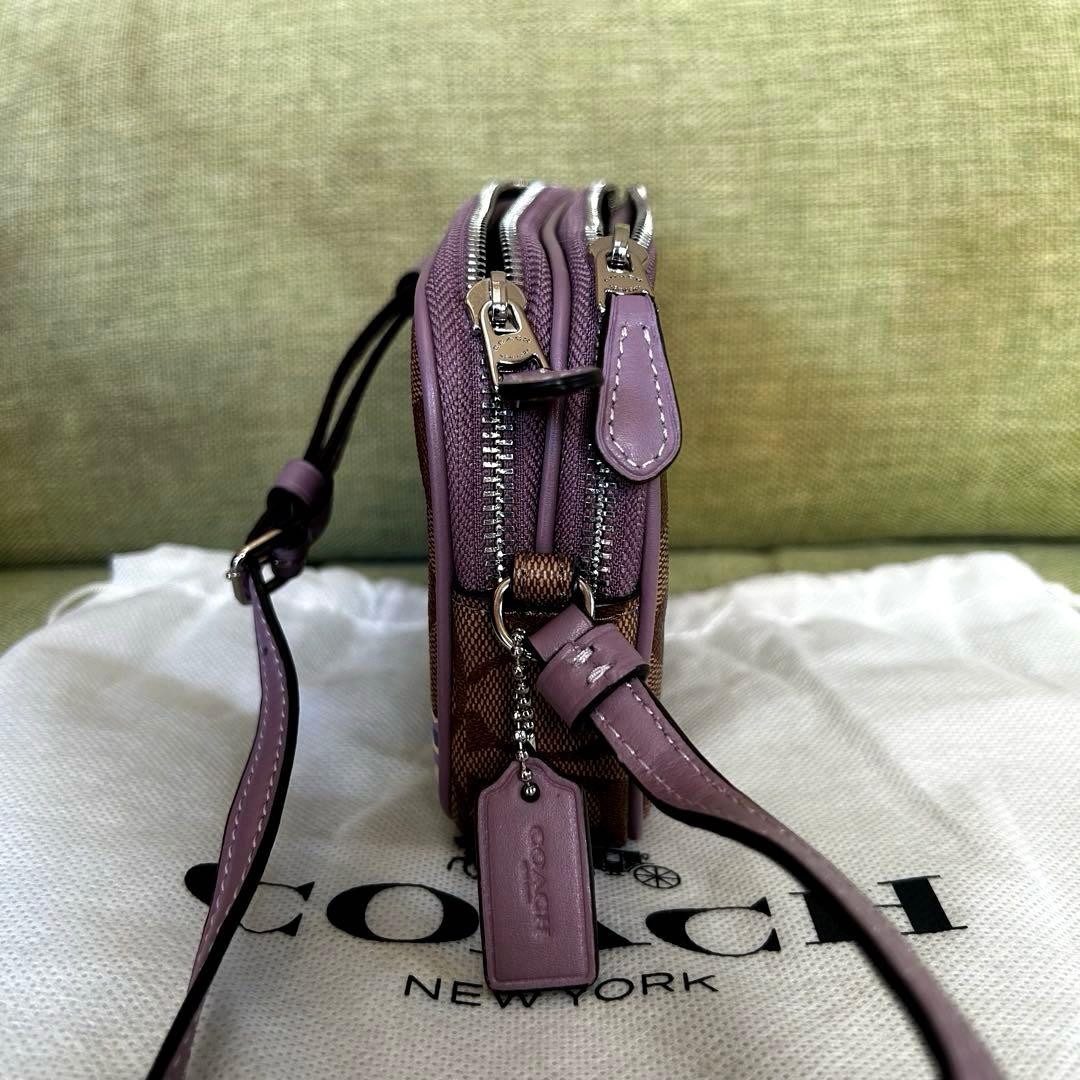 未使用　COACH コーチ　ショルダーバッグ　スマホショルダー　ミニバッグ　本革