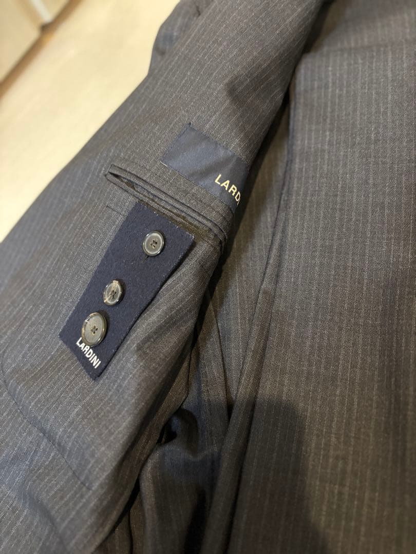 【美品】ラルディーニ　スーツ48