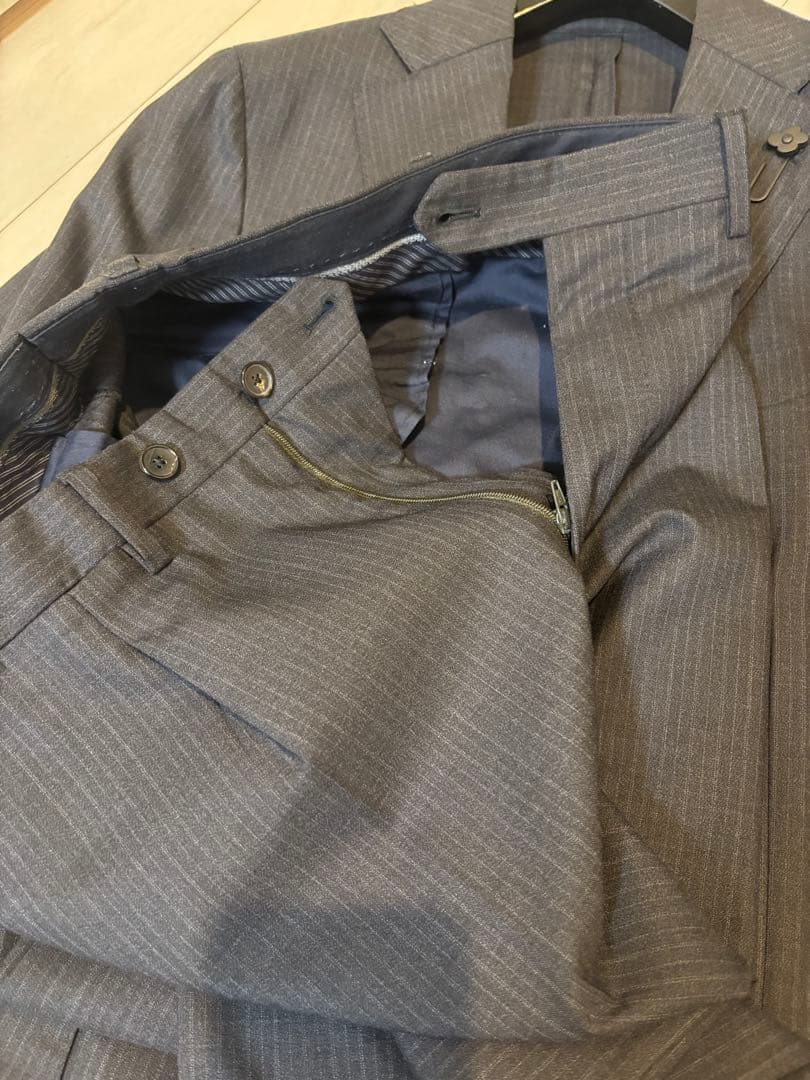 【美品】ラルディーニ　スーツ48