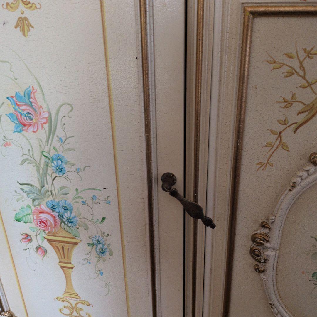 コッペ アイボリー フローラルペイント キャビネット