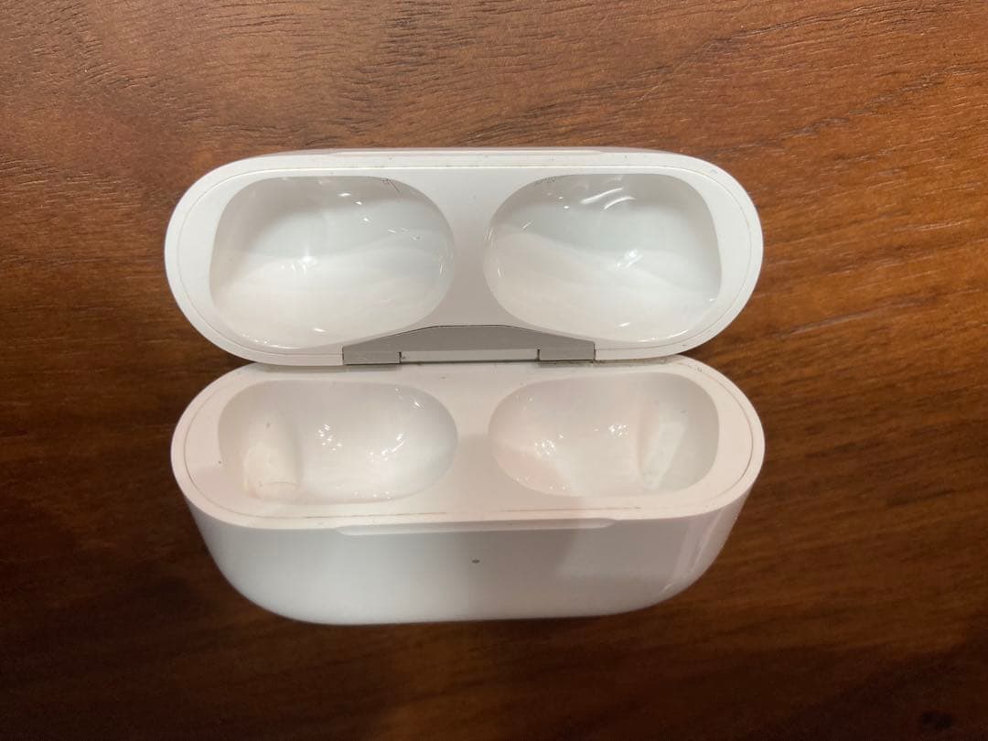 Apple AirPods Pro MagSafe充電対応