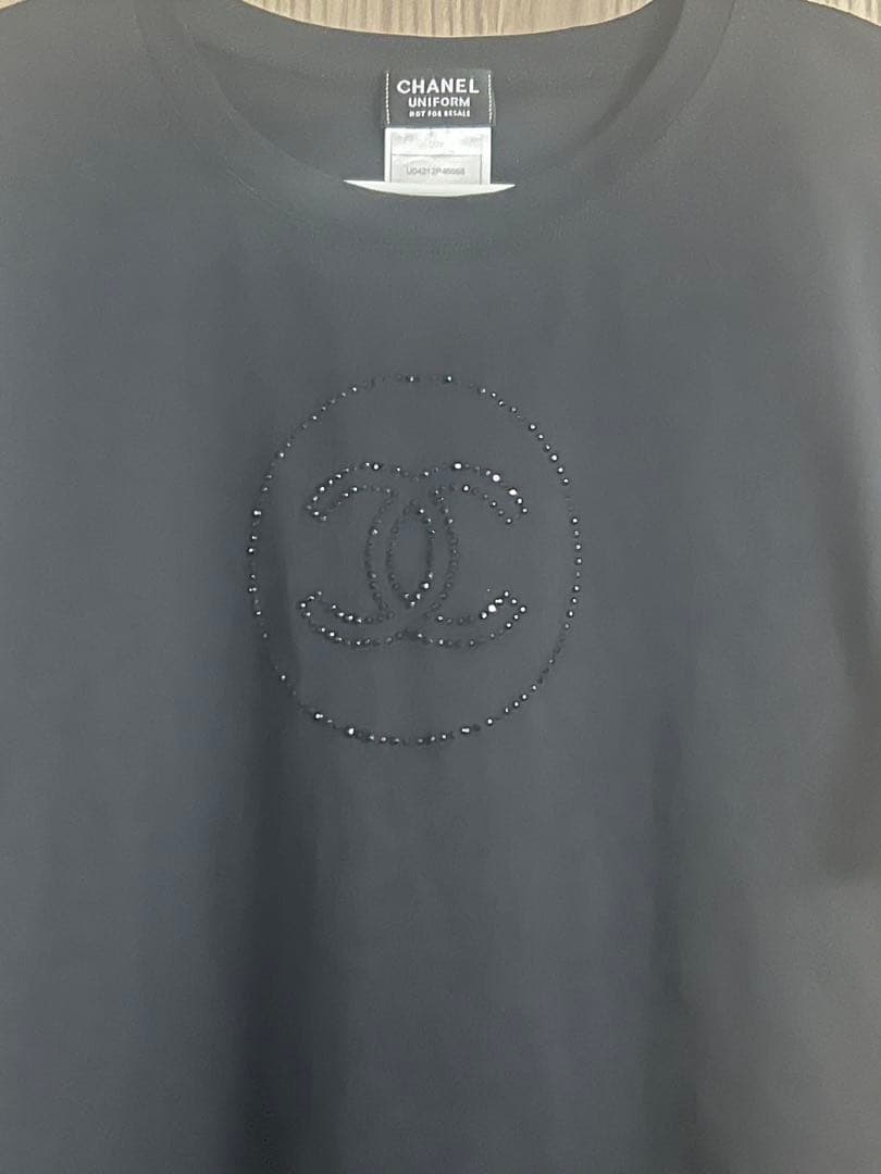 CHANEL ユニフォーム 黒ストーンTシャツ Mサイズ