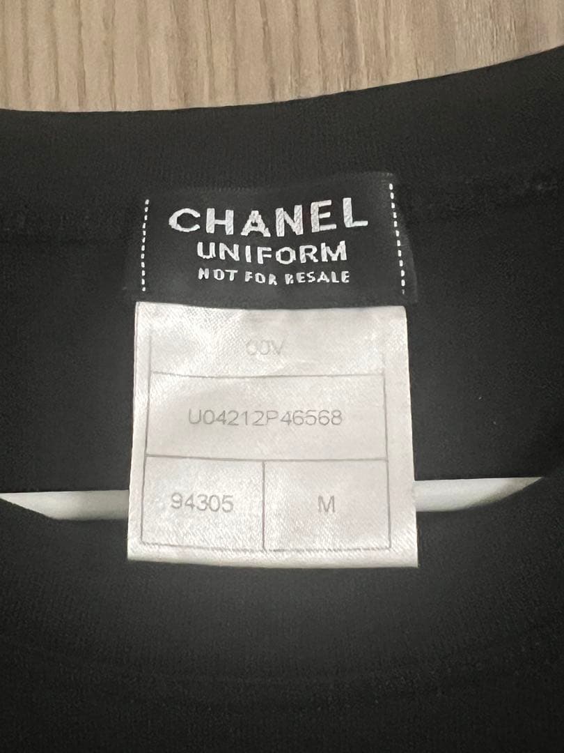 CHANEL ユニフォーム 黒ストーンTシャツ Mサイズ