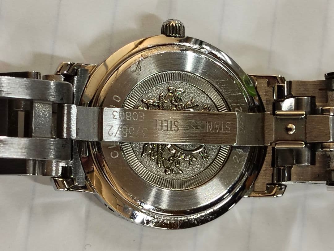 ラ*ン様 HERMÈS 腕時計 ピンク文字盤 スイス製【ジャンク】