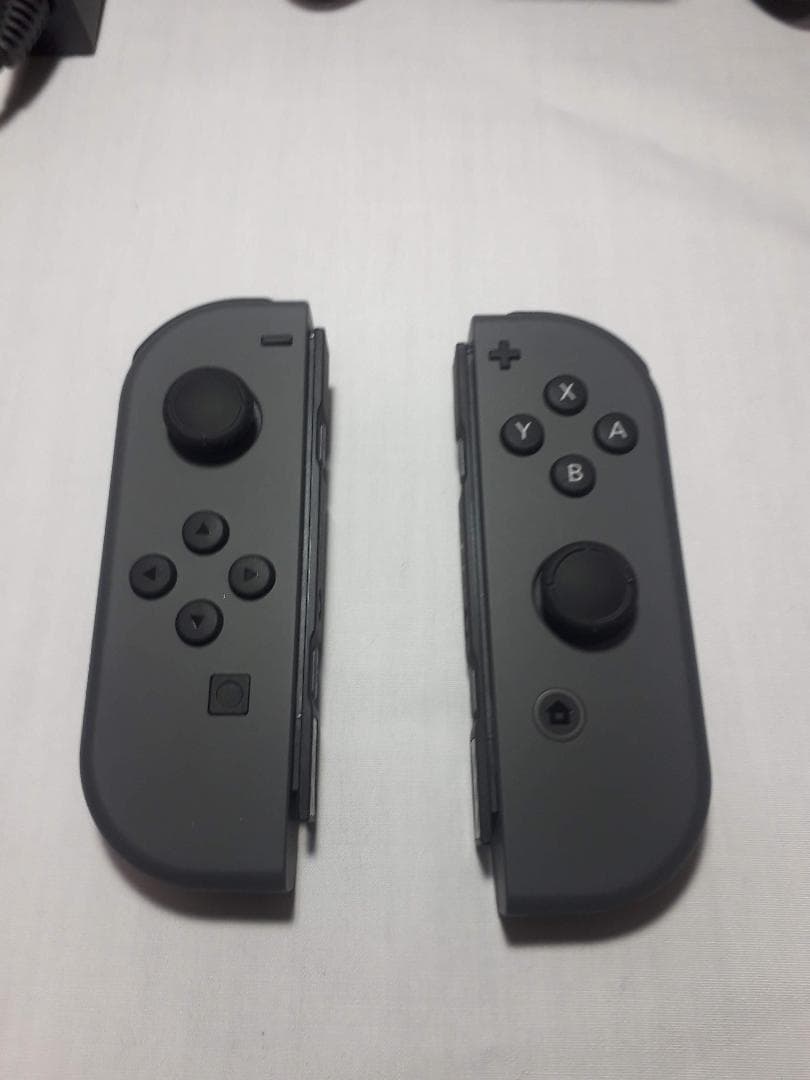 新モデル　Nintendo Switch本体　Joy-Con(L)/(R)グレー
