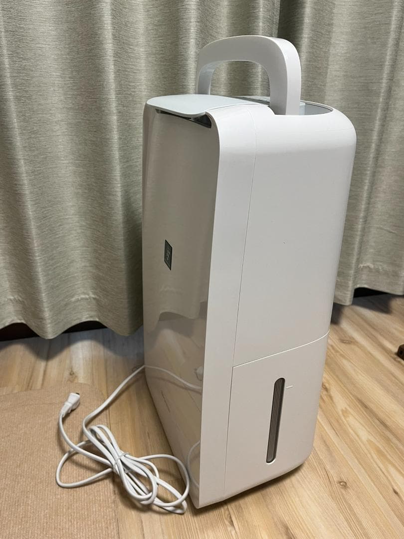 シャープ 衣類乾燥 除湿機 CV-P71-W