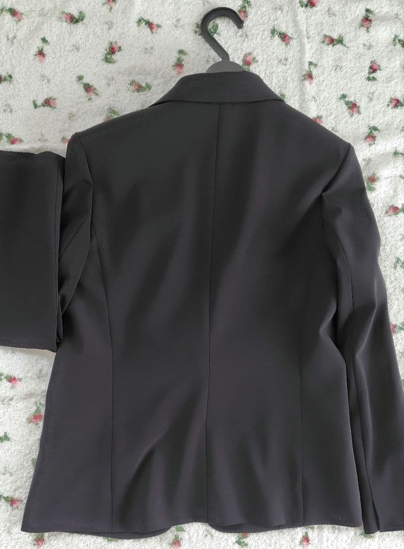 【タグ付】ジャケット　試着のみ　黒　サイズ40 グリーンレーベルリラクシング