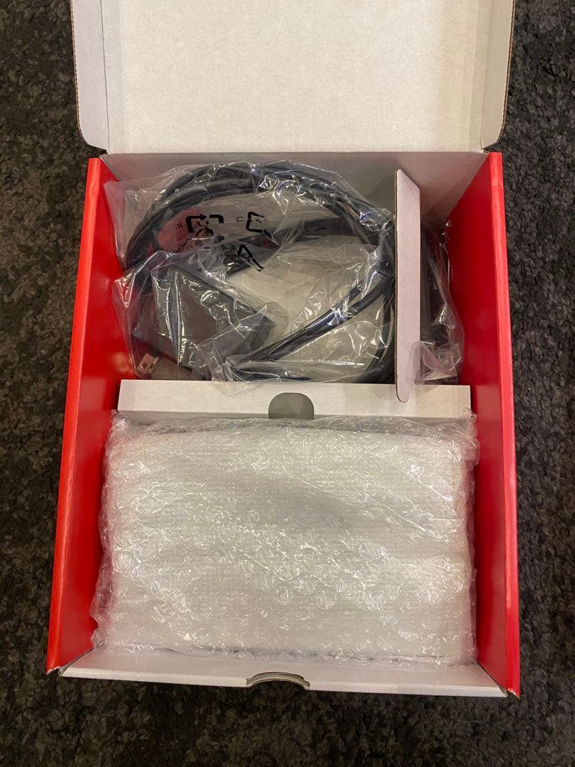 【美品】Nintendo Switch 有機ELモデル ホワイト/ブラック