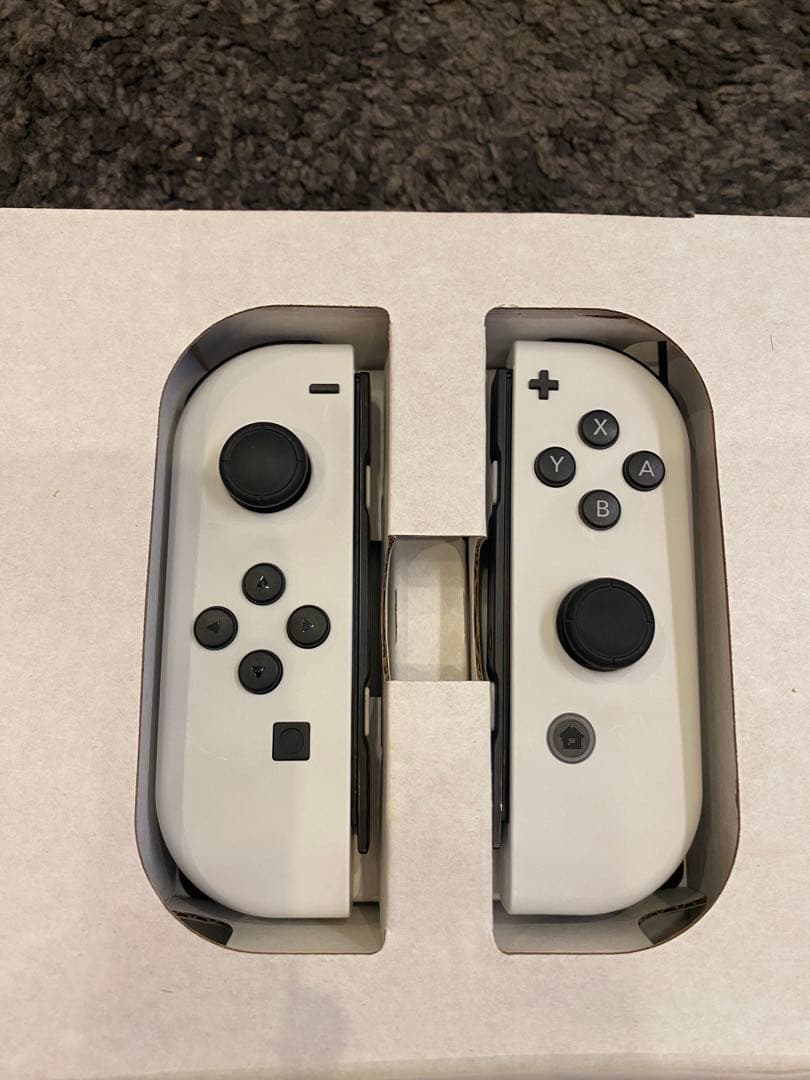 【美品】Nintendo Switch 有機ELモデル ホワイト/ブラック