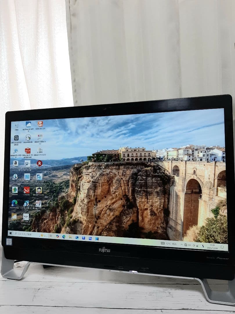FUJITSU　FMVF77XDB　ESPRIMO FH77/XD win10
