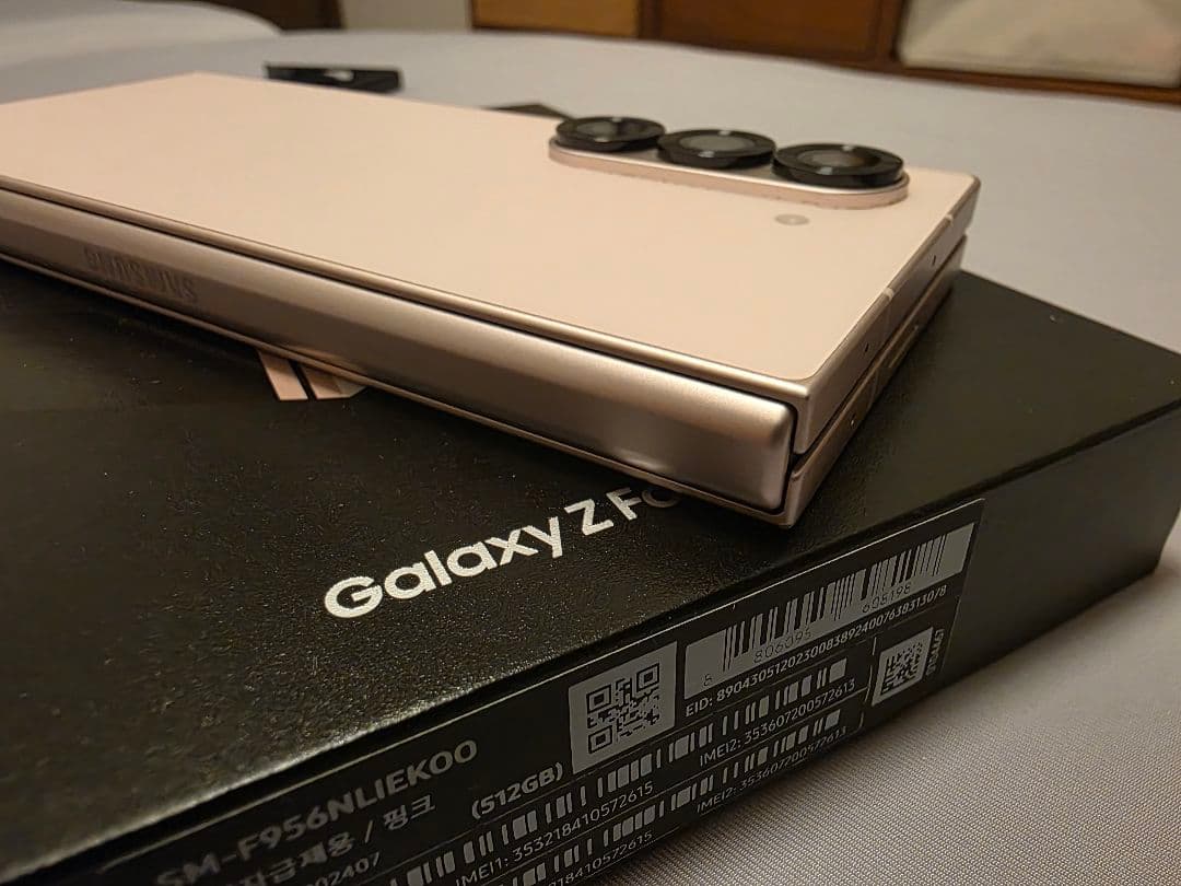 Galaxy Z Fold6 512 ピンク ケース３個付き Sペン有り