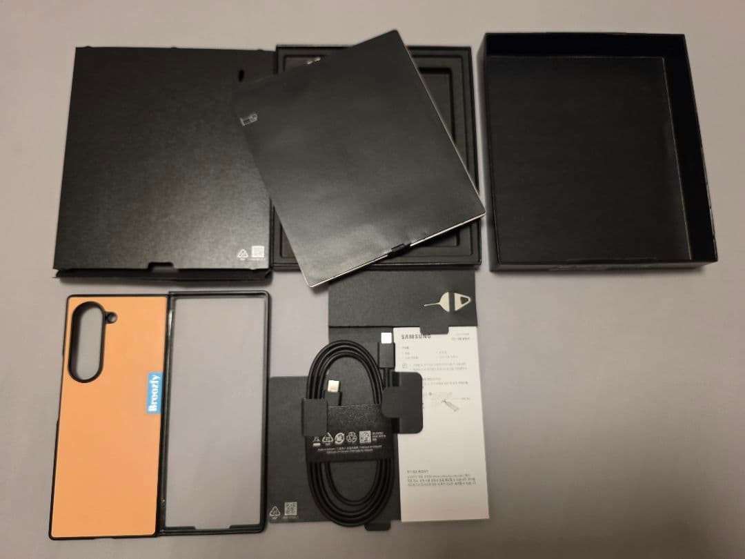 Galaxy Z Fold6 512 ピンク ケース３個付き Sペン有り