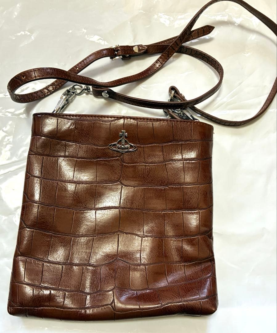 ヴィヴィアン　ショルダーバッグ