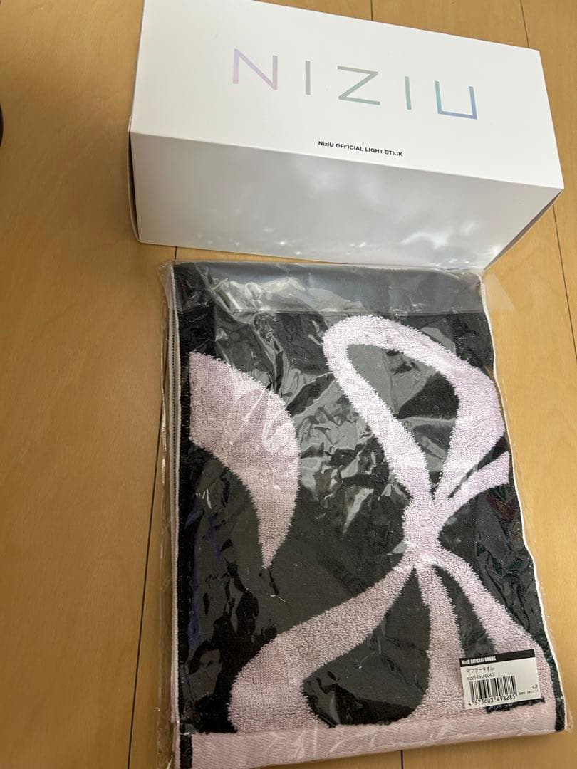 NiziU ペンライト　 マフラータオル