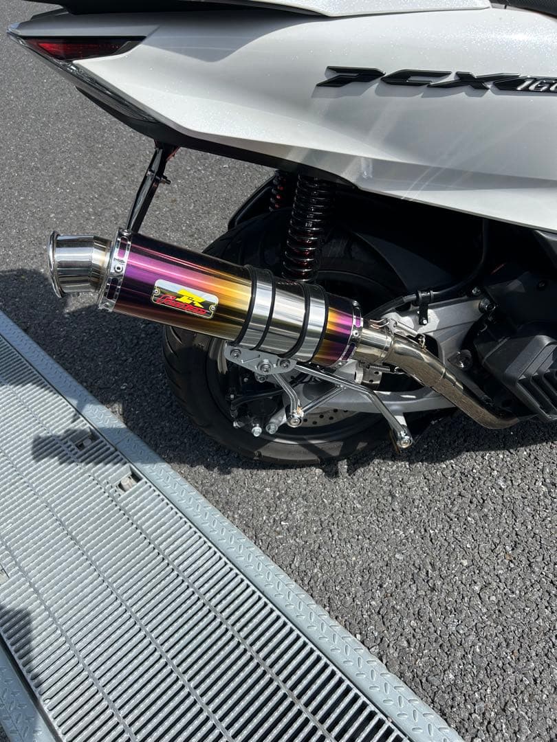 pcx160リアライズ　　　 8BK-KF47