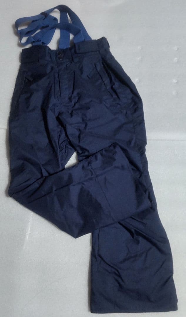 【新品未使用】スキーウェア キスマーク M 上下 kissmark 匿名配送