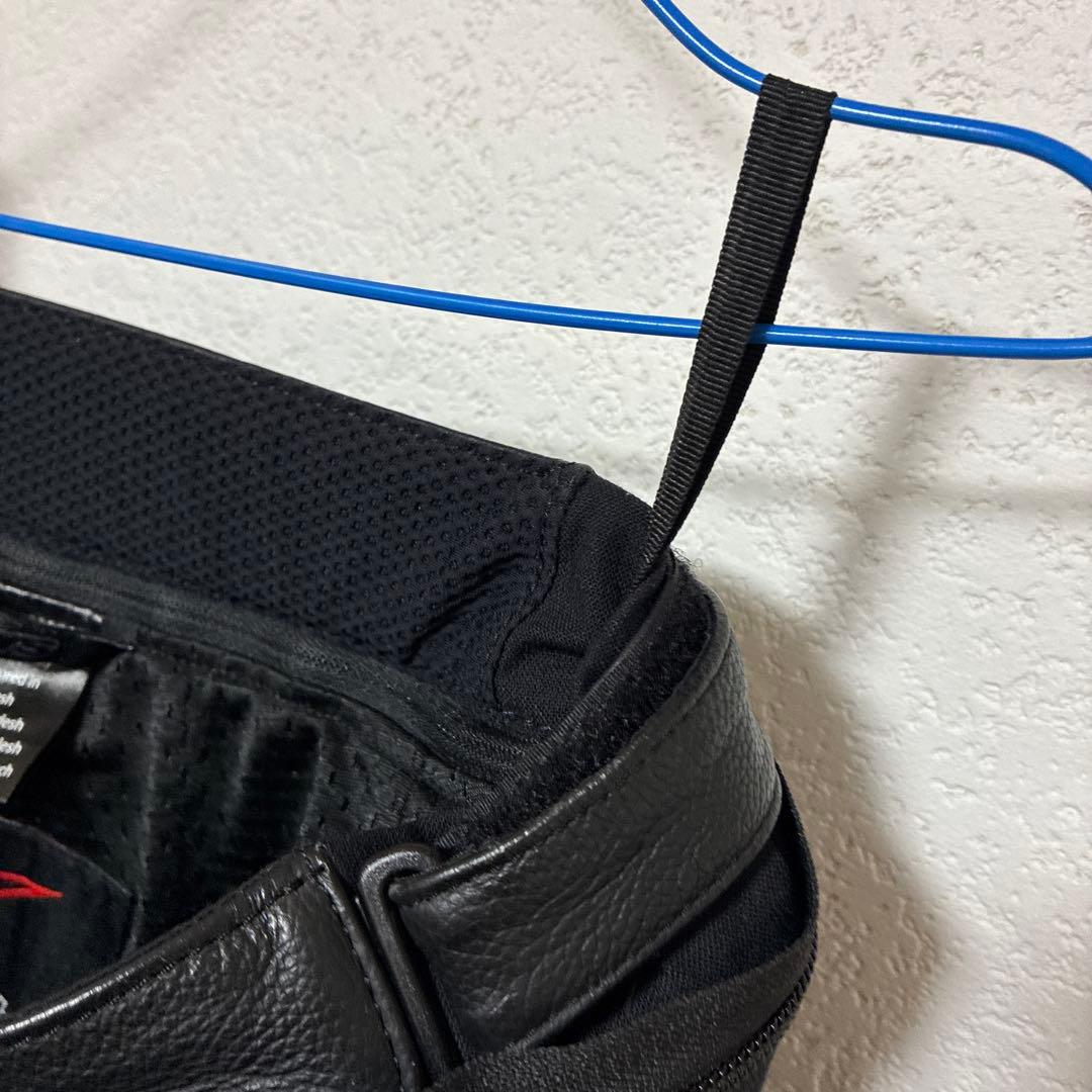 アルパインスターズ　ミサイルV2 レザーパンツ