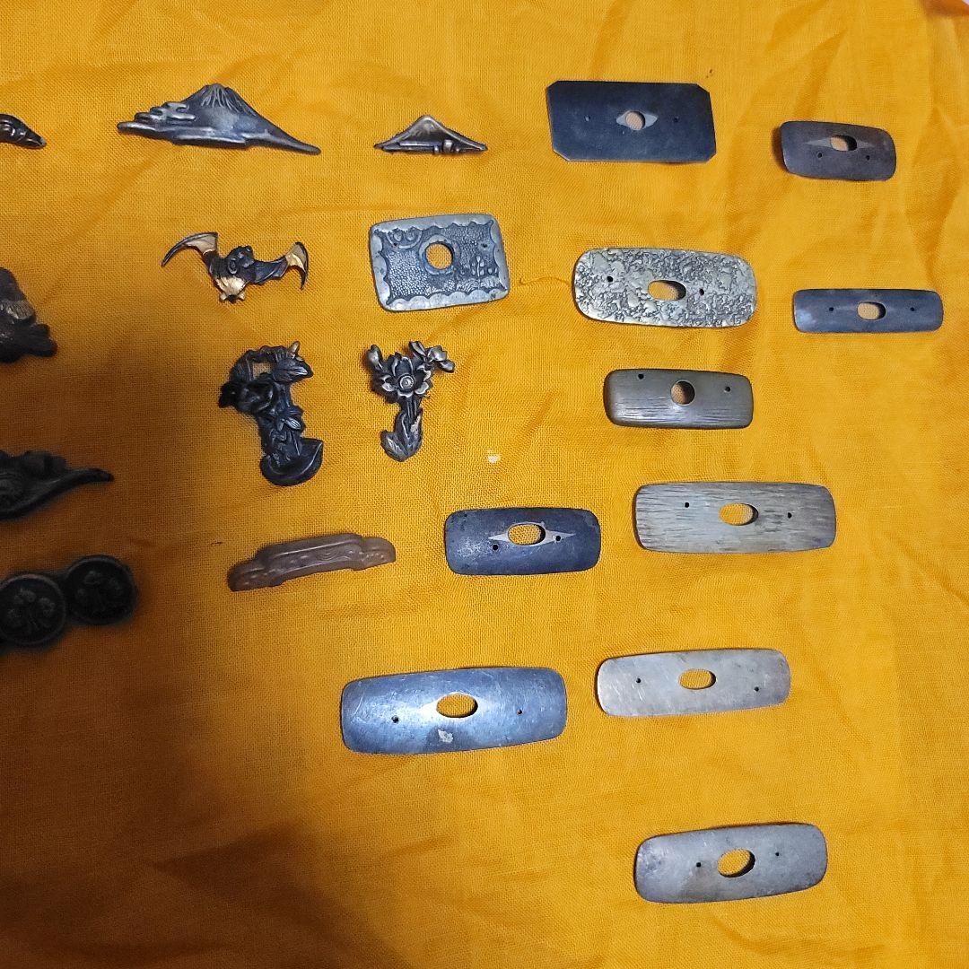 前金具 一式 前金具 目貫 煙草入れ 煙管 骨董 銀 銅 真鍮 彫金 金工