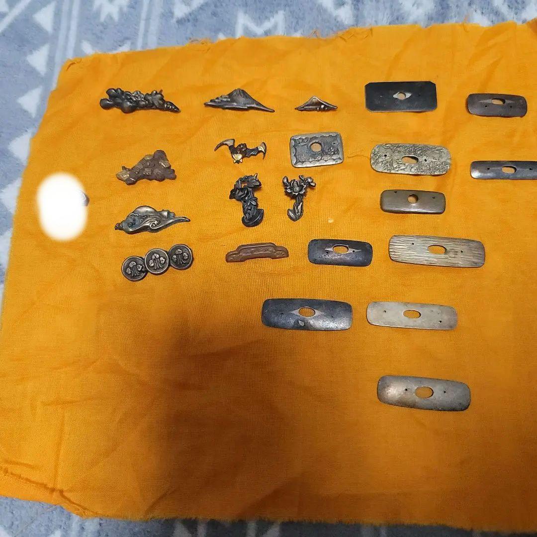 前金具 一式 前金具 目貫 煙草入れ 煙管 骨董 銀 銅 真鍮 彫金 金工