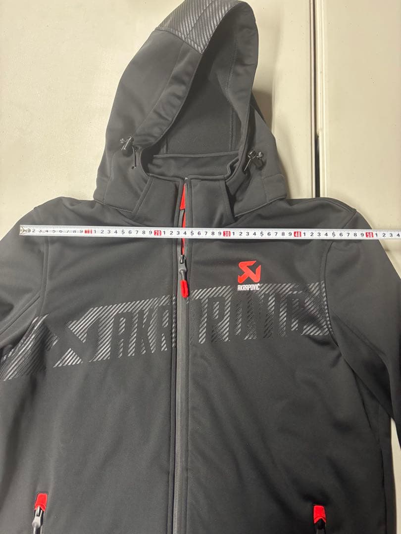 AKRAPOVIC フード付きジャケット 黒　L