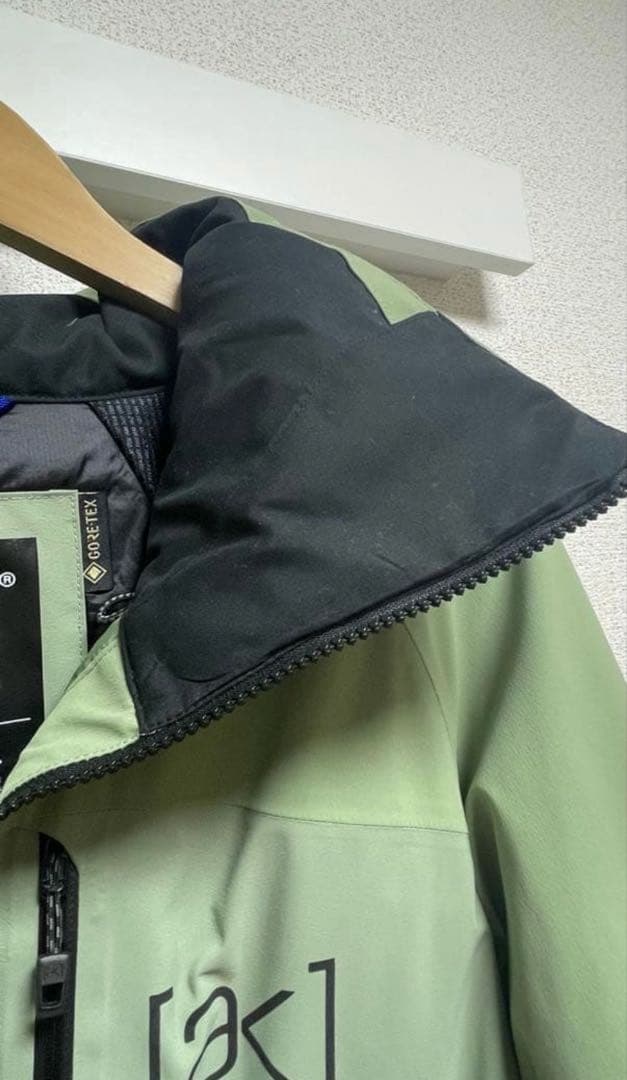 年末値下げ中　Burton [ak] レディースウェア 上下セット　xs サイズ