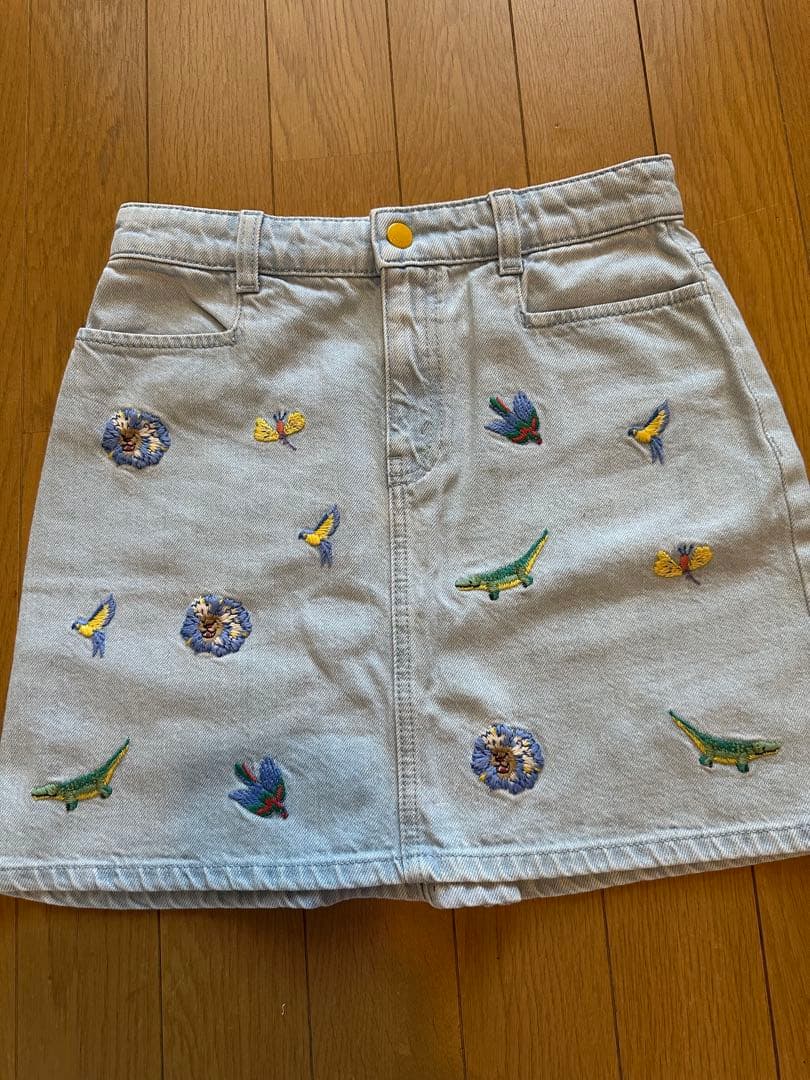 GUCCI 刺繍デニムスカート ライトブルー