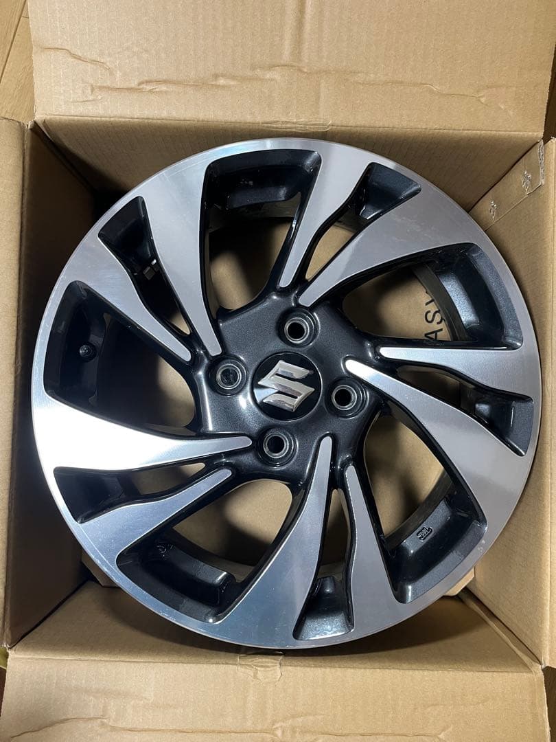 ソリオ　バンディット　スズキ 15インチホイール シルバー/ブラック　４本セット