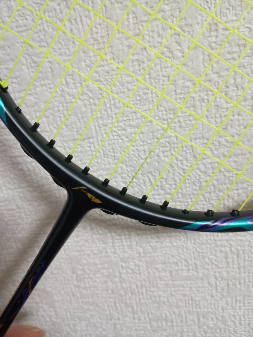 LI-NING AXFORCE100 4UG5 ガット張り立て