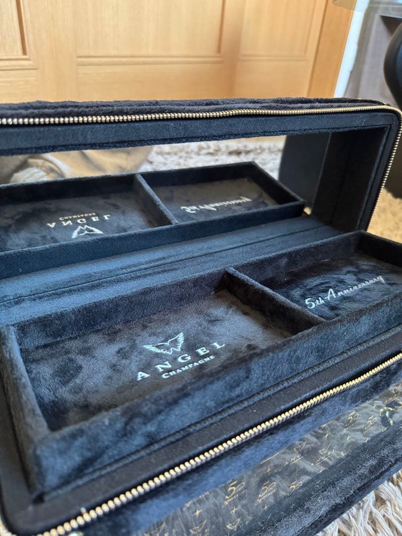 エンジェルシャンパン　空瓶、箱　セット売り